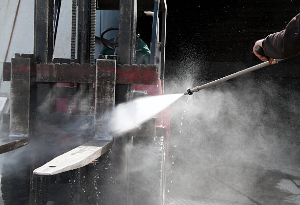 Best Garage Pressure Washing  in Merced, CA